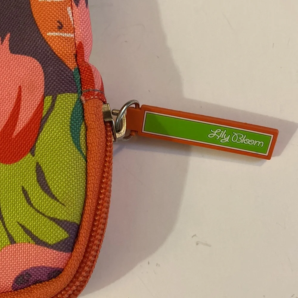 NWOT Lily Bloom protective device case in cute fruit pattern!